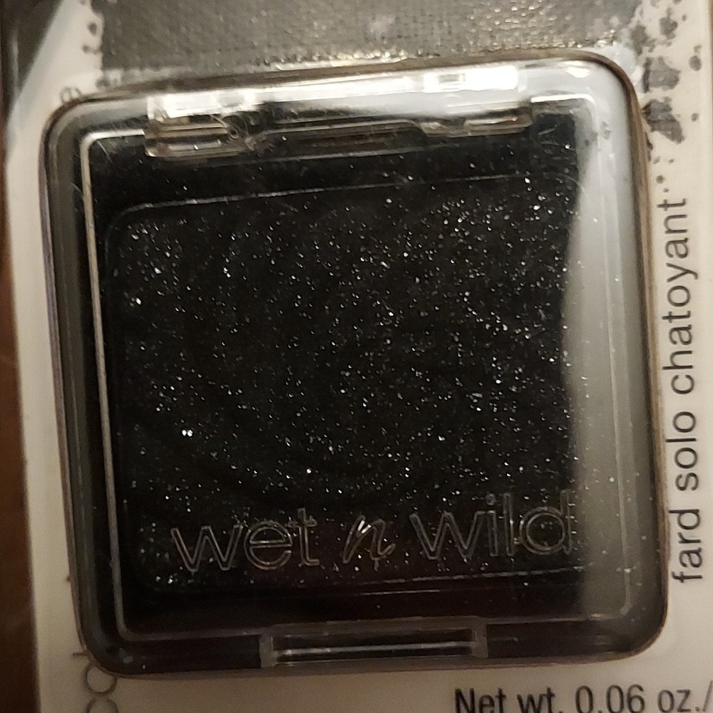 Lot of make up - Picture 3 of 8